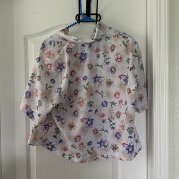 Alia Button Down Top 18w - Picture 3 of 3